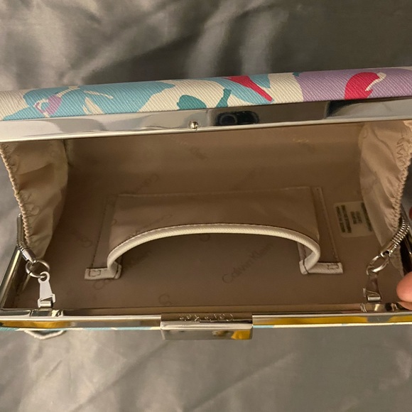 Calvin Klein Handbag - Abstract Floral Hardsided Metal Strap Bag 🌸 - Picture 5 of 15